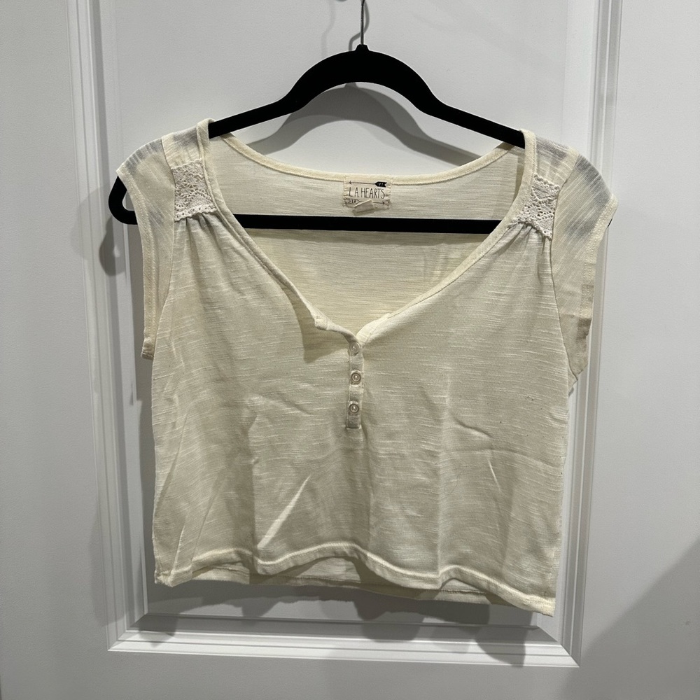LA Hearts Creamy White Quarter Button-up Short-sleeve Crop Top M